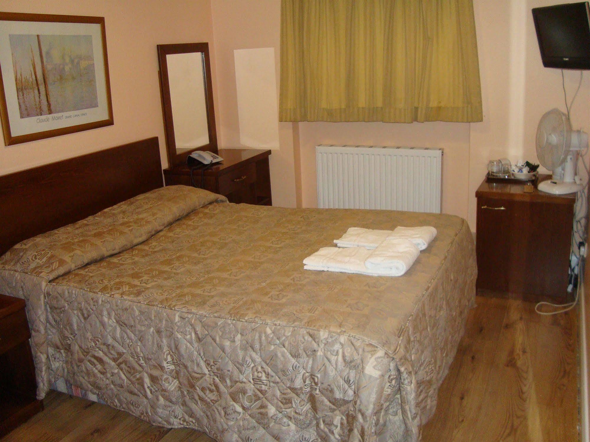 Haven Hotel Лондон Экстерьер фото